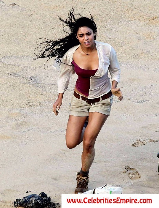 Vanessa Hudgens Boobs