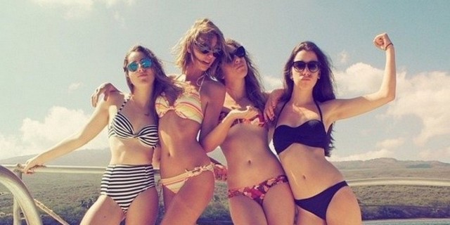 2015 Taylor Swift Bikini