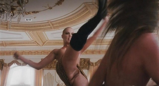 Elizabeth Berkley Nude Pussy